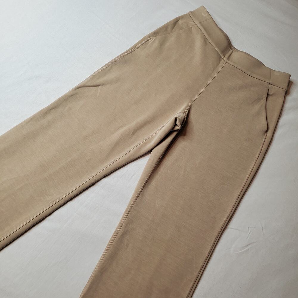 Lululemon Women's Size S Softstreme High-Rise Straight Leg Pant Tan W5GJUS